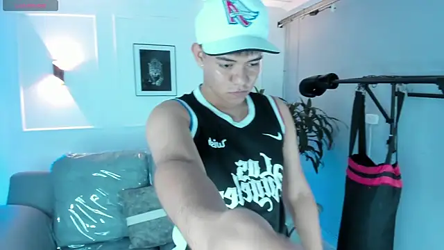 Snapshot of Paul_27_ chatting on December 2, 2025, 3:19 am Paul 27 online show from December 2, 2025, 3:19 am