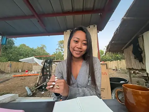 Juliet official pro online show from April 17, 2026, 9:50 pm