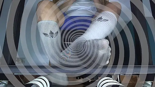 Snapshot of Alphacashmaster777 chatting on December 16, 2025, 2:21 pm Alphacashmaster777 online show from December 16, 2025, 2:21 pm