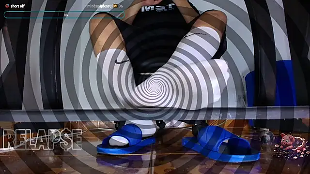 Snapshot of Alphacashmaster777 chatting on January 16, 2026, 2:43 pm Alphacashmaster777 online show from January 16, 2026, 2:43 pm