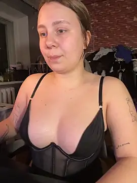 Snapshot of Annahylio chatting on November 27, 2025, 8:09 pm Annahylio online show from November 27, 2025, 8:09 pm