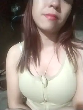 tieutam122 online show from February 10, 2026, 1:32 pm