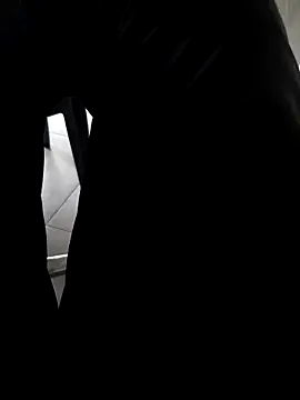 Vampiro83zz online show from February 12, 2026, 3:56 pm