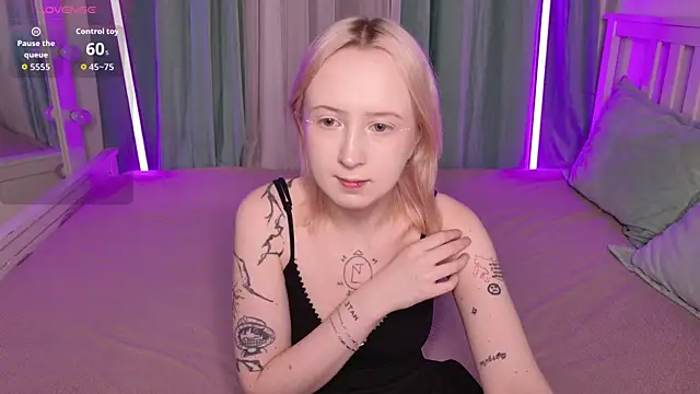  Babyface  online show from December 1, 2025, 1:23 pm