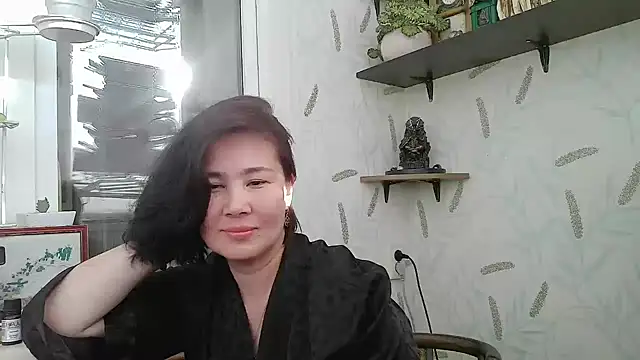 Snapshot of Nettie_Allie chatting on January 6, 2026, 10:52 am Nettie Allie online show from January 6, 2026, 10:52 am