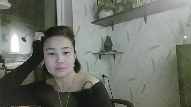 Snapshot of Nettie_Allie chatting on January 5, 2026, 7:50 pm Nettie Allie online show from January 5, 2026, 7:50 pm