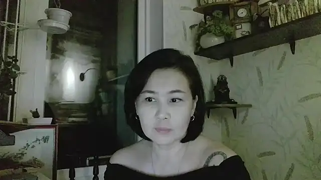 Snapshot of Nettie_Allie chatting on February 15, 2026, 5:01 pm Nettie Allie online show from February 15, 2026, 5:01 pm