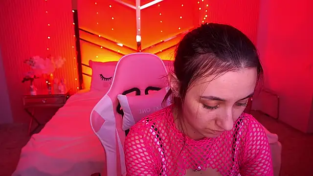 RoxieRay online show from February 8, 2026, 8:56 am