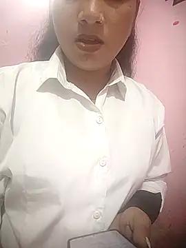 Juliekhan 98 online show from December 22, 2025, 9:42 am