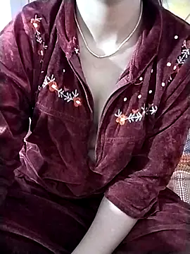 RASHMI SHARMA9 online show from January 10, 2026, 12:00 pm