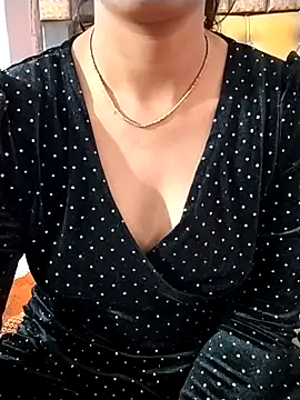 Snapshot of RASHMI_SHARMA9 chatting on February 13, 2026, 5:57 pm RASHMI SHARMA9 online show from February 13, 2026, 5:57 pm