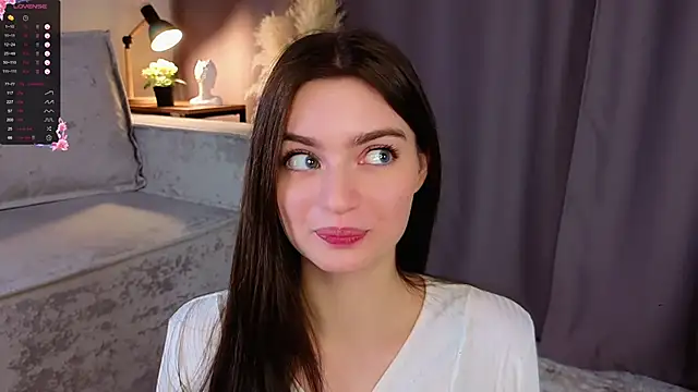 Sara Kinsly online show from December 1, 2025, 6:14 am