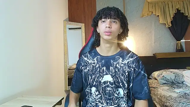 kim curlyy online show from July 14, 2026, 1:06 pm