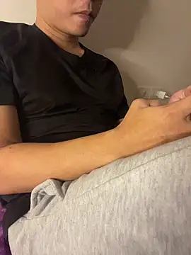 nicky0902 online show from December 1, 2025, 4:19 pm