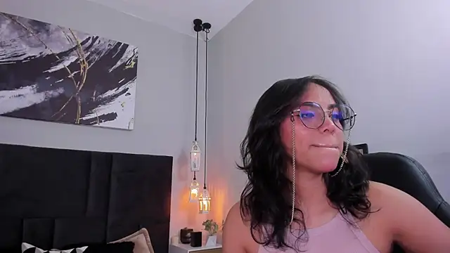 Scarlett musik online show from February 8, 2026, 9:12 pm