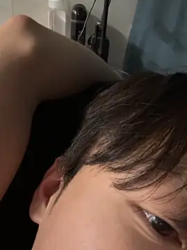 Snapshot of powq05 chatting on February 28, 2026, 2:06 pm powq05 online show from February 28, 2026, 2:06 pm