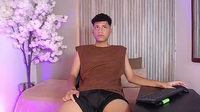 Andrey Lev1 online show from November 27, 2025, 7:47 pm