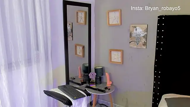 Bryan robayo5 online show from April 4, 2026, 11:17 am