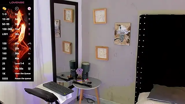 Bryan robayo5 online show from April 7, 2026, 7:59 pm