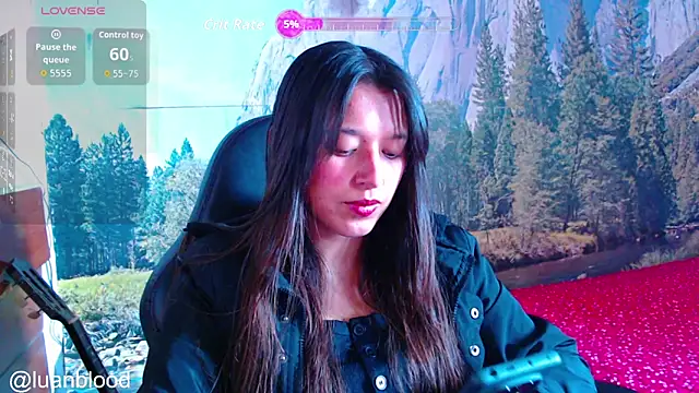 luanablood online show from December 21, 2025, 6:53 pm