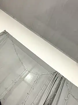 KattyAndDorian online show from December 1, 2025, 10:10 pm