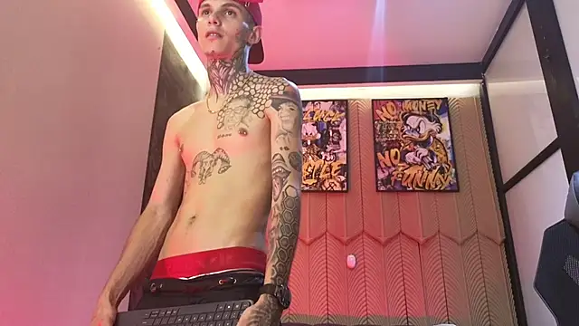 Paulo 527 online show from February 15, 2026, 8:41 pm