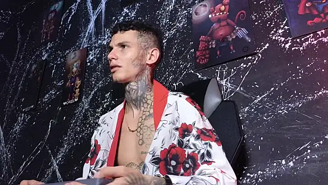 Paulo 527 online show from April 5, 2026, 4:52 am