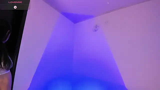 jimena chic1 online show from April 30, 2026, 11:50 am