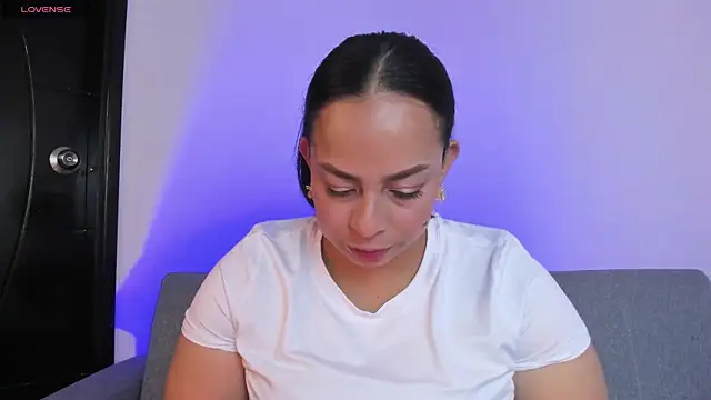Snapshot of jimena_chic1 chatting on June 24, 2026, 6:17 pm jimena chic1 online show from June 24, 2026, 6:17 pm