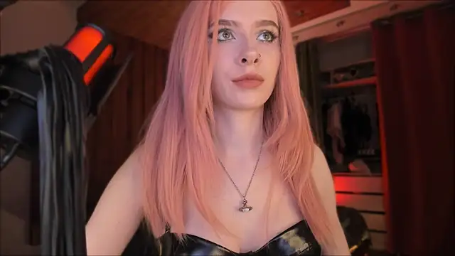 Snapshot of Mistress_Iris chatting on November 27, 2025, 6:41 pm Mistress Iris online show from November 27, 2025, 6:41 pm