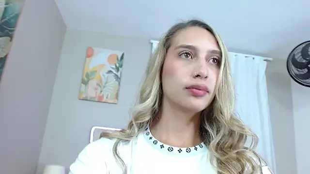 giselleestrella online show from November 27, 2025, 1:11 pm