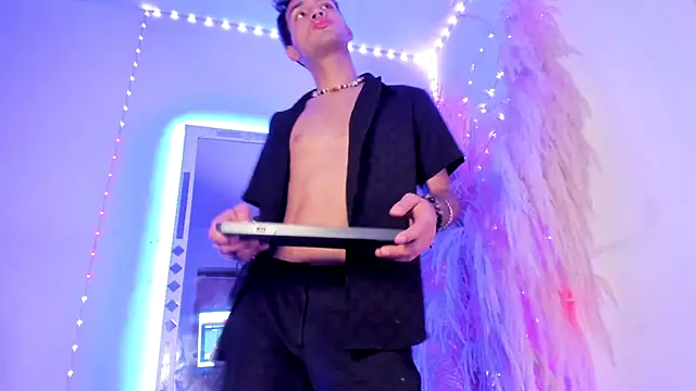 All fetiche online show from November 27, 2025, 1:00 pm