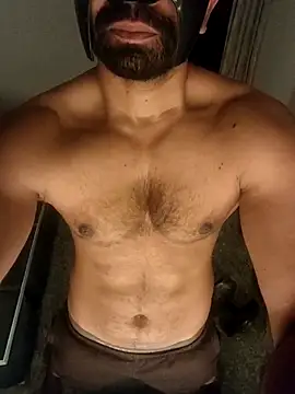 Snapshot of Amit22122 chatting on March 1, 2026, 3:06 am Amit22122 online show from March 1, 2026, 3:06 am