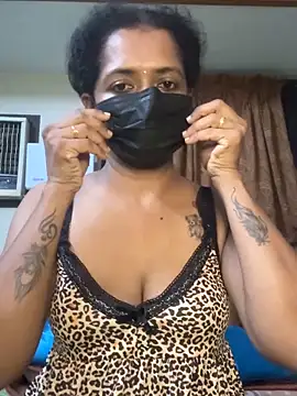 TeddyLover5 online show from May 26, 2026, 5:55 pm