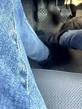 ratemydickbabe online show from November 26, 2025, 10:37 am