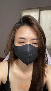 Lunamoon68 online show from April 3, 2026, 5:14 am