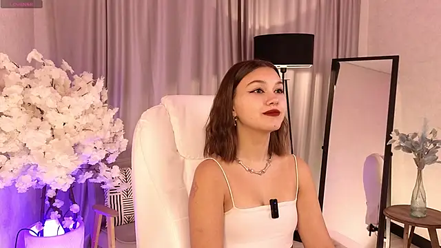 Snapshot of SiaVarela chatting on November 29, 2025, 11:10 am SiaVarela online show from November 29, 2025, 11:10 am