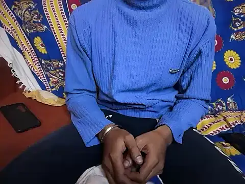 kisses-onmy-body online show from November 26, 2025, 3:12 pm