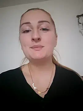 dixielarys online show from December 22, 2025, 12:38 pm