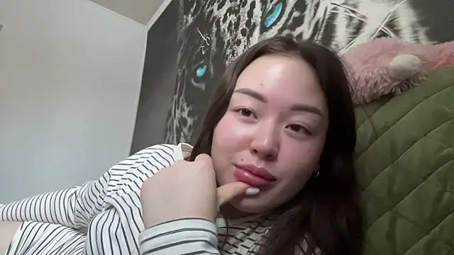 CurietHana1 online show from January 16, 2026, 3:54 am