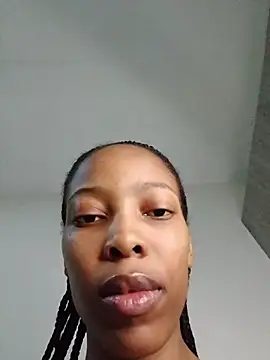 MsParisSmith online show from December 15, 2025, 6:25 pm