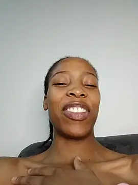 MsParisSmith online show from November 30, 2025, 5:36 pm