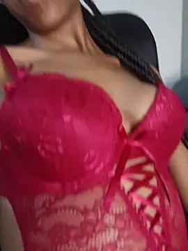 Snapshot of MsParisSmith chatting on February 14, 2026, 7:25 pm MsParisSmith online show from February 14, 2026, 7:25 pm