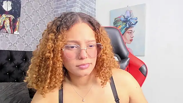 Crystal bunn online show from November 29, 2025, 5:57 pm