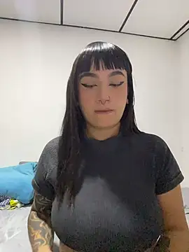 Alana Arang online show from November 27, 2025, 1:50 am