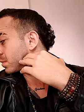 hazarcannn online show from November 30, 2025, 10:16 am