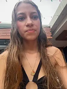 Vanneskk online show from April 8, 2026, 9:05 pm