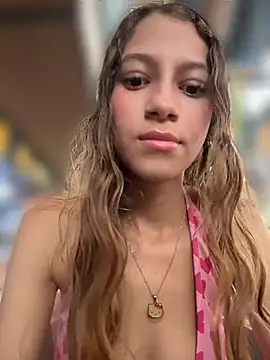 Vanneskk online show from April 16, 2026, 9:37 pm