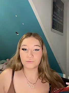 Snapshot of mellixxa chatting on November 27, 2025, 11:43 am mellixxa online show from November 27, 2025, 11:43 am