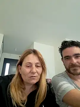 Snapshot of Le_fantasme chatting on May 3, 2026, 5:38 pm Le fantasme online show from May 3, 2026, 5:38 pm